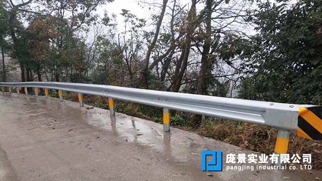乡村公路丝瓜官网入口污 .jpg